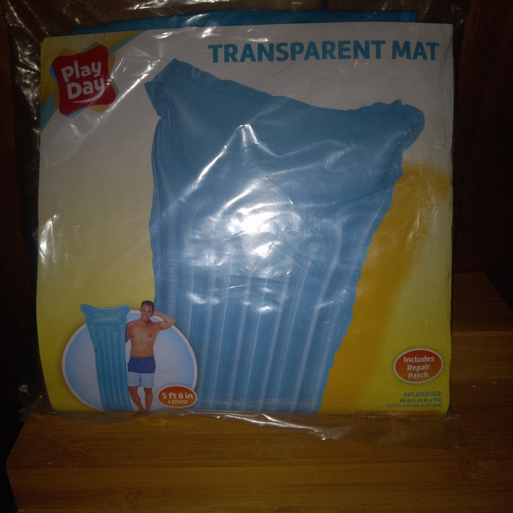 Free with any purchase/Raft